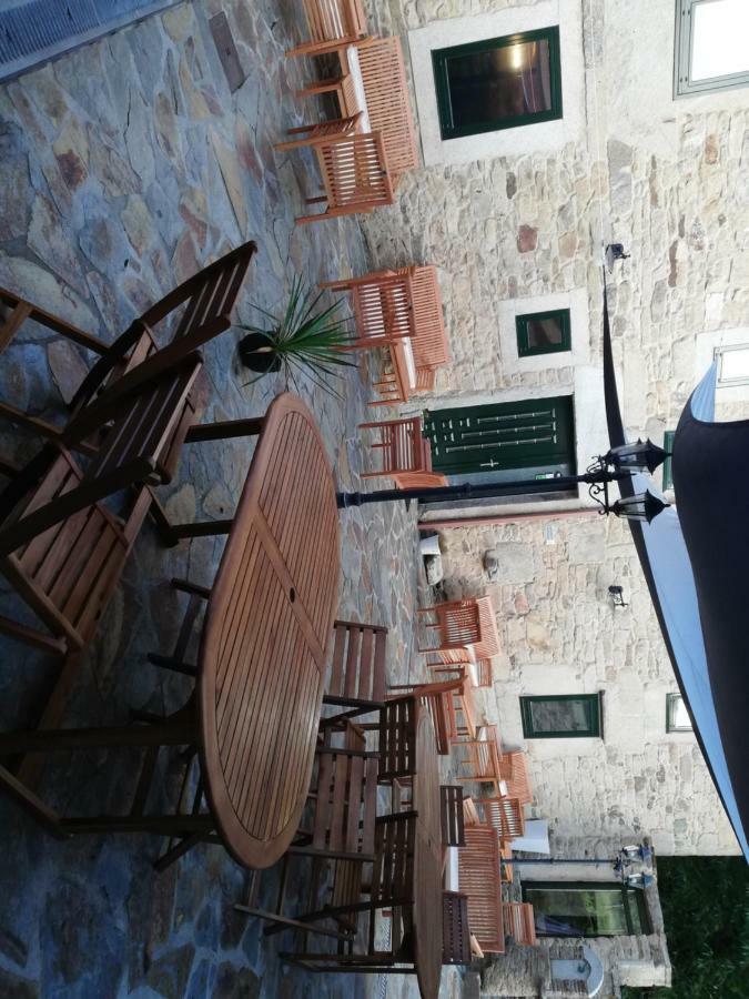 Hosteria Calixtino Palas de Rei Kültér fotó